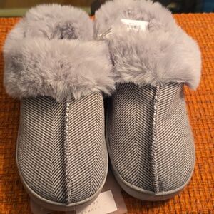 LC LAUREN CONRAD BRAND WOMEN'S SLIP-ON GRAY SLIPPERS SIZE SMALL 6-7